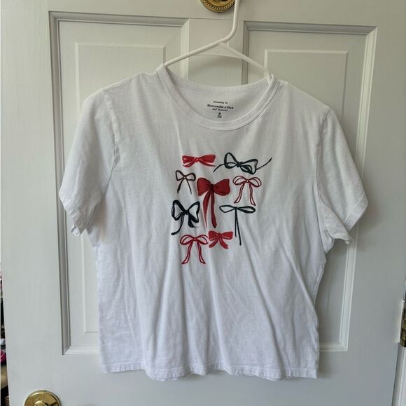 Abercrombie & Fitch Bow Graphic T-Shirt - Picture 2 of 3